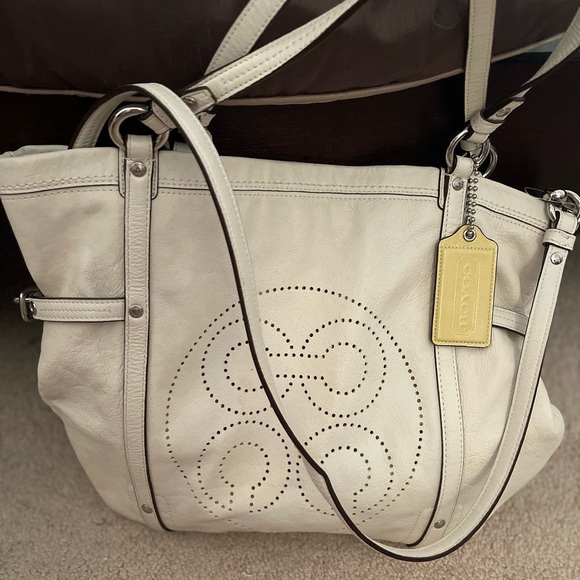 Coach handbag - Picture 2 of 2